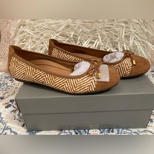 VIONIC MINNA FLATS